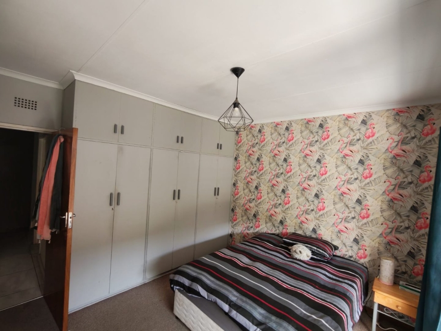 2 Bedroom Property for Sale in Langenhovenpark Free State